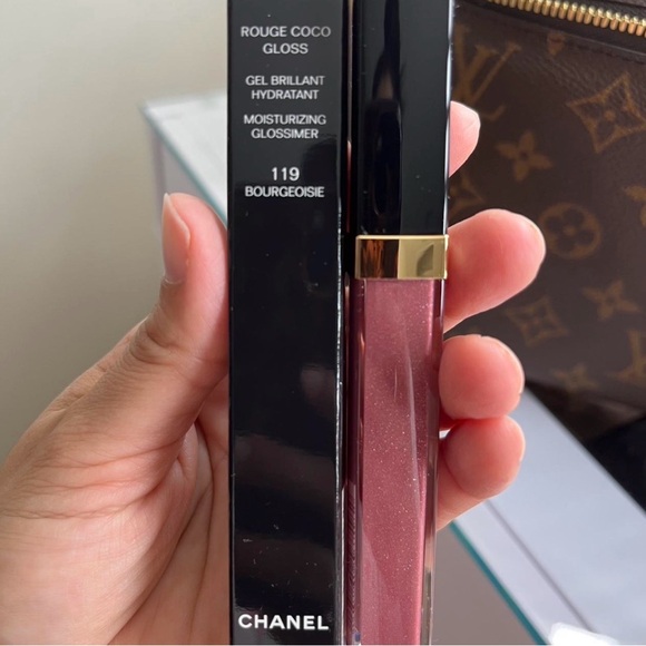 CHANEL Rouge Coco Gloss - 119 Bourgeoisie